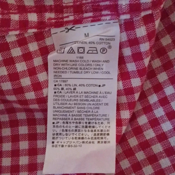 💙🌺Banana Republic Red and white button-down shirt - Picture 8 of 11